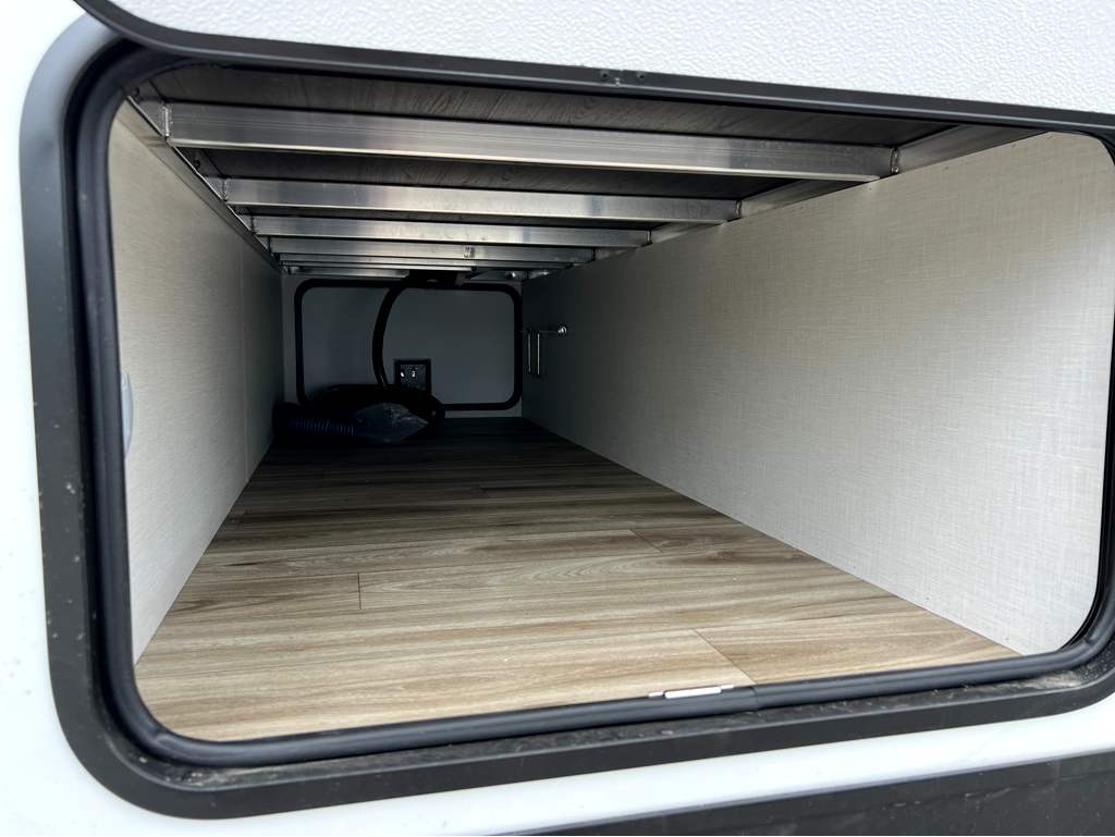 2027 VENTURE RV STRATUS 262VFK - Image 5