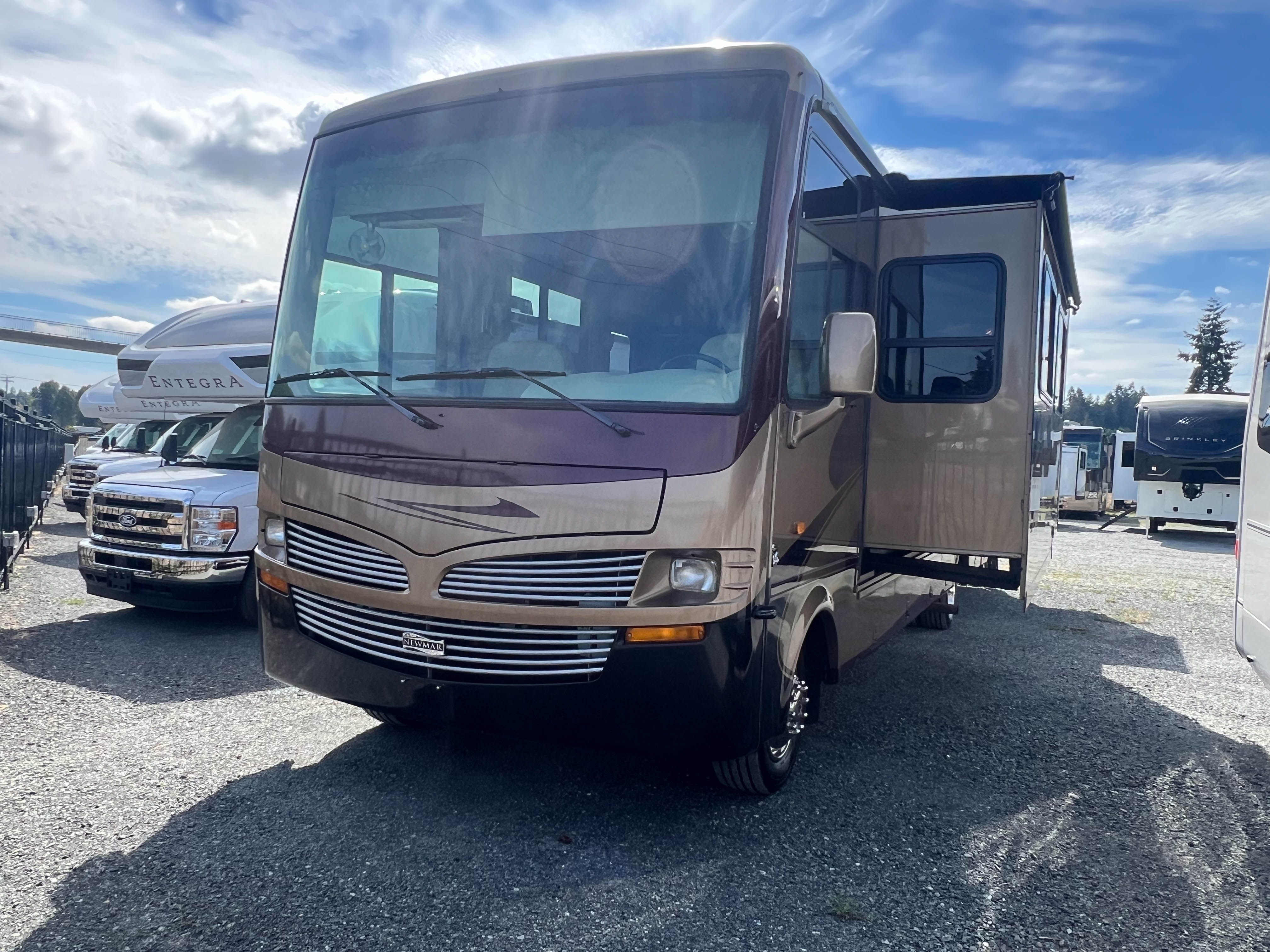 2011 NEWMAR BAYSTAR 3302 - Image 5
