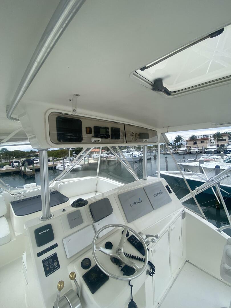 2002 Ocean Yachts 52 Super Sport - Image 12