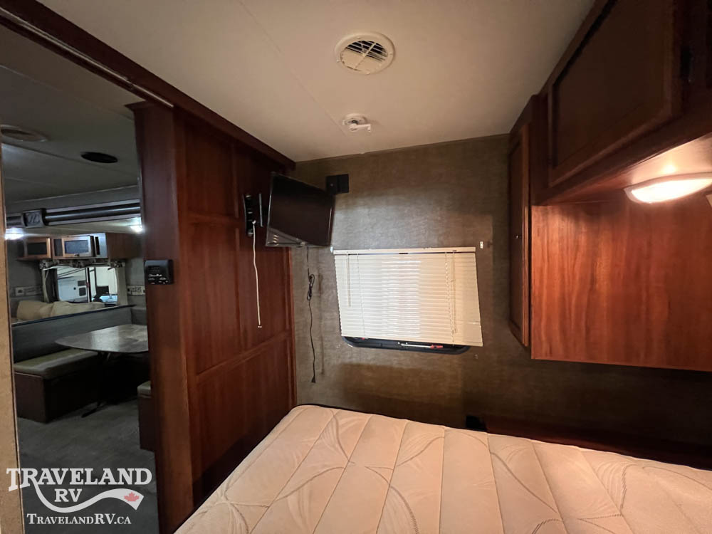 2015 Heartland Trail Runner TR 25 RL - Image 18