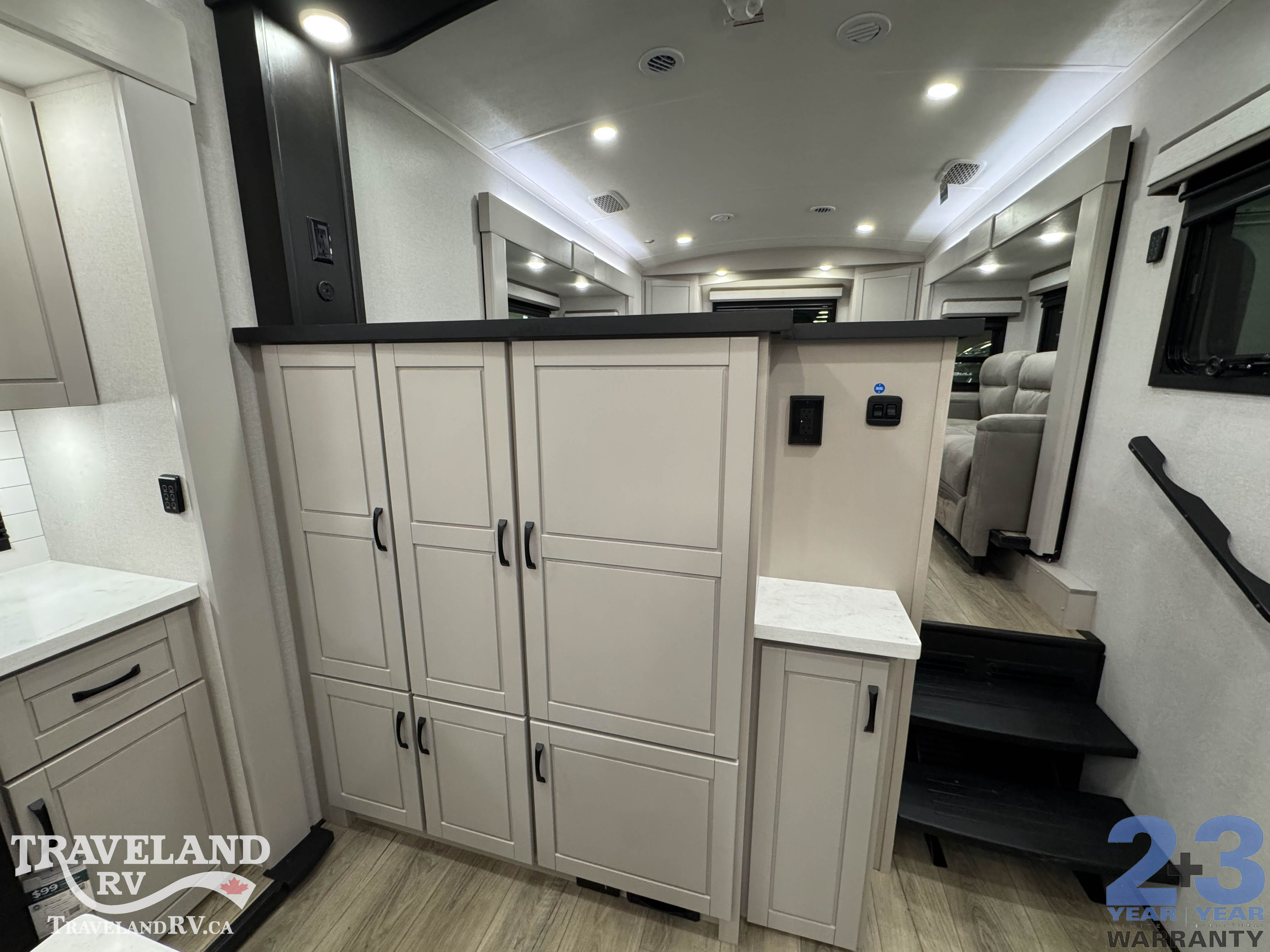 2026 Jayco North Point 382FLRB - Image 15