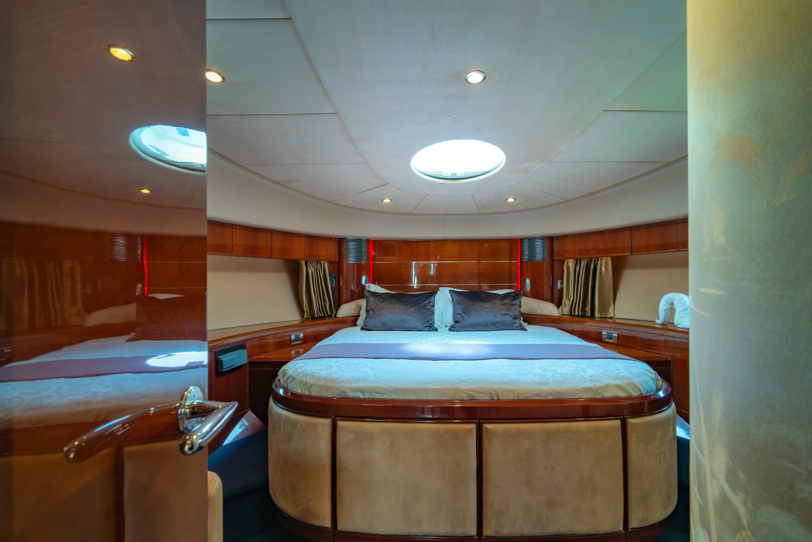 2006 Princess Yachts - Image 20