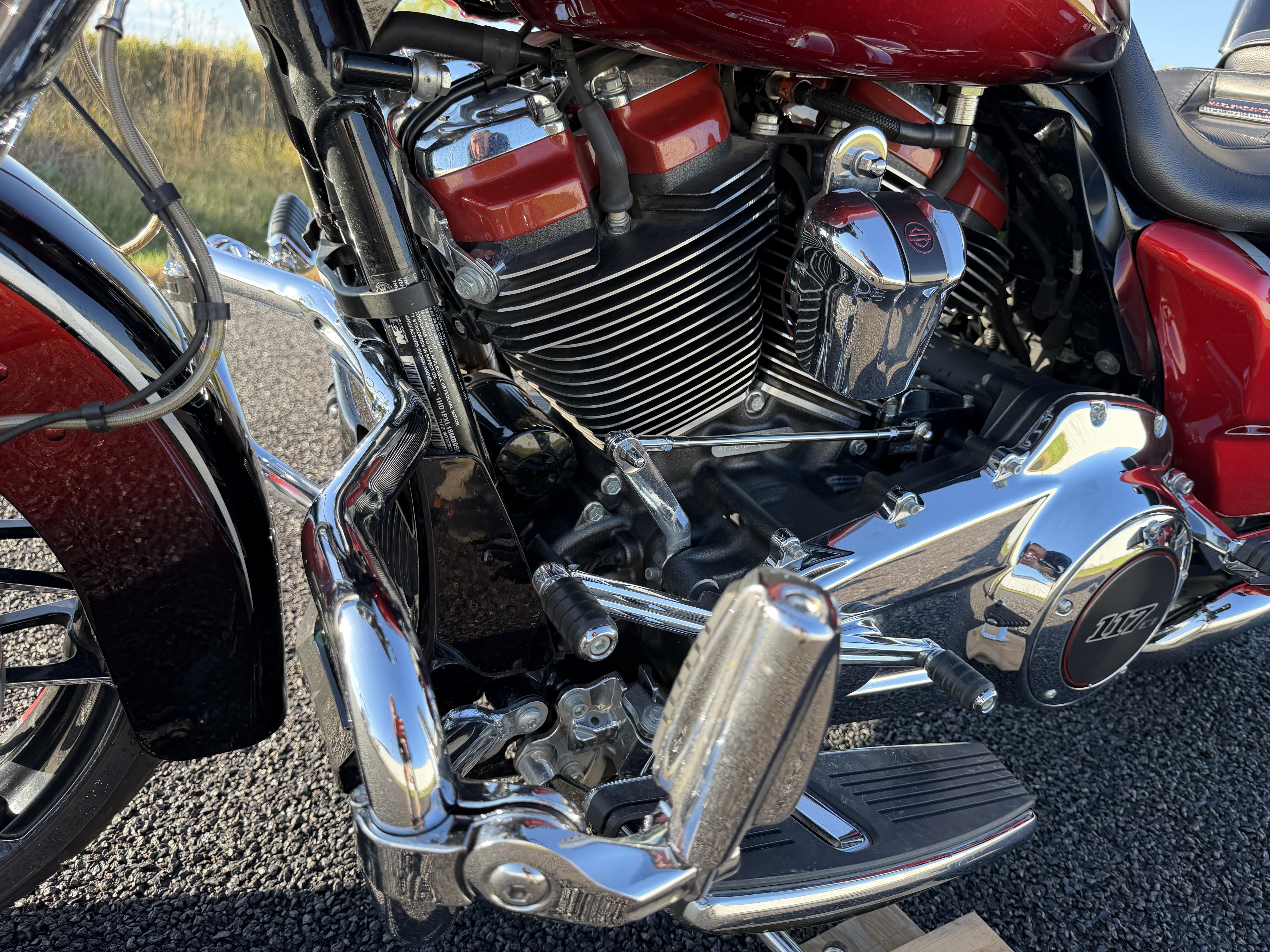 2021 HARLEY DAVIDSON STREET GLIDE 117 CVO - Image 16
