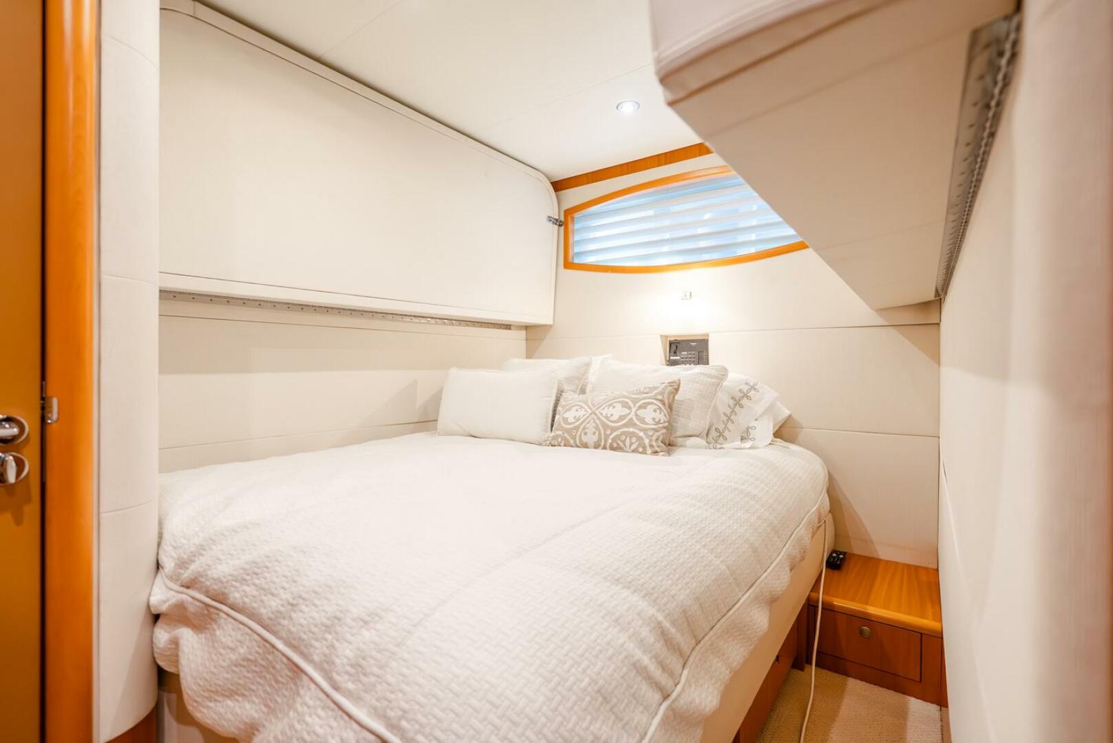 2008 Lazzara Yachts 116 - Image 51