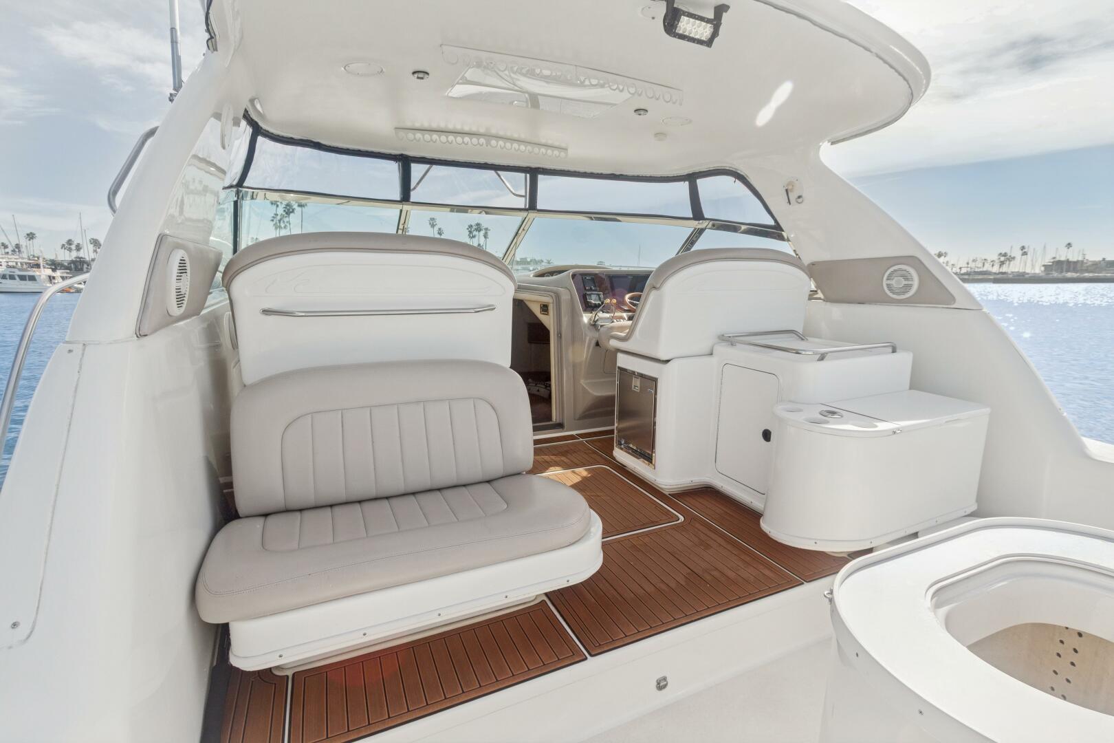 2000 Sea Ray 370 Express Cruiser - Image 39