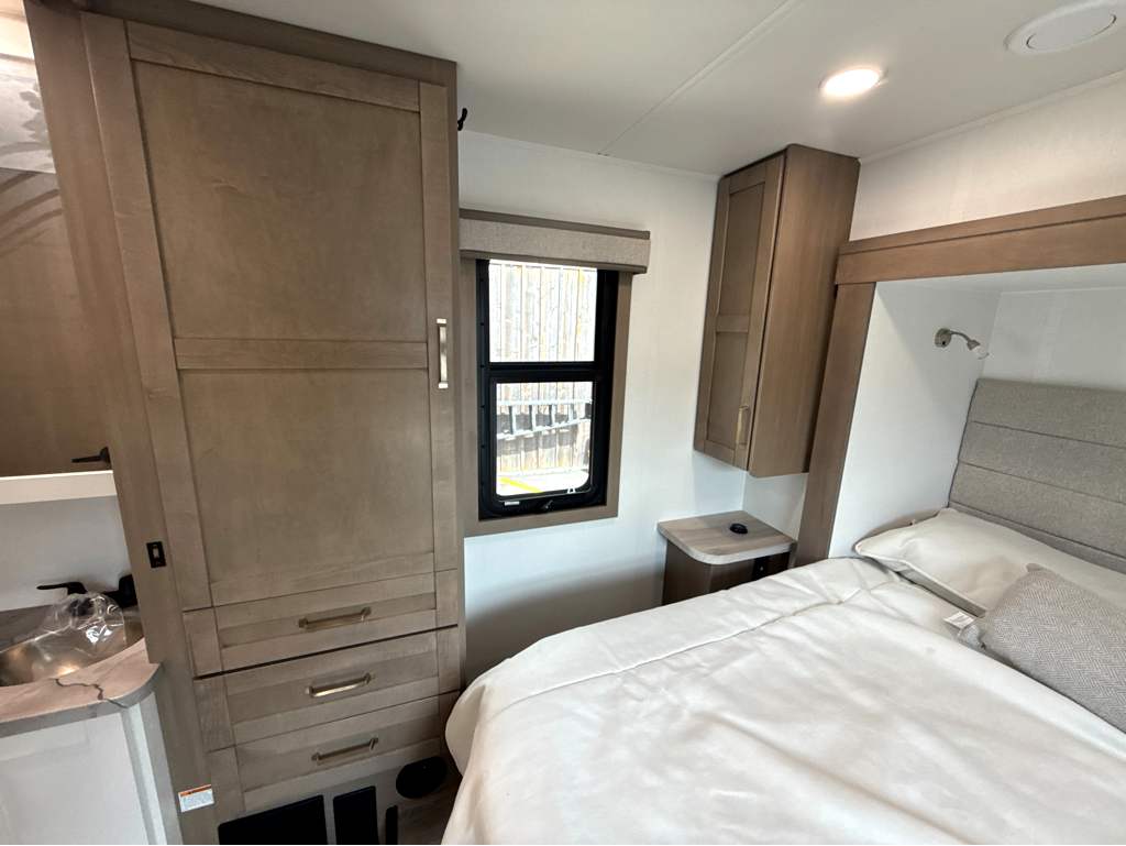 2027 JAYCO GREYHAWK 30Z - Image 28