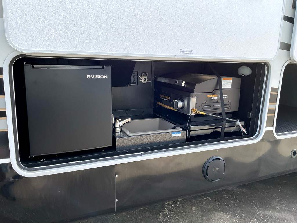 2025 JAYCO PINNACLE 38 FLGS - Image 36