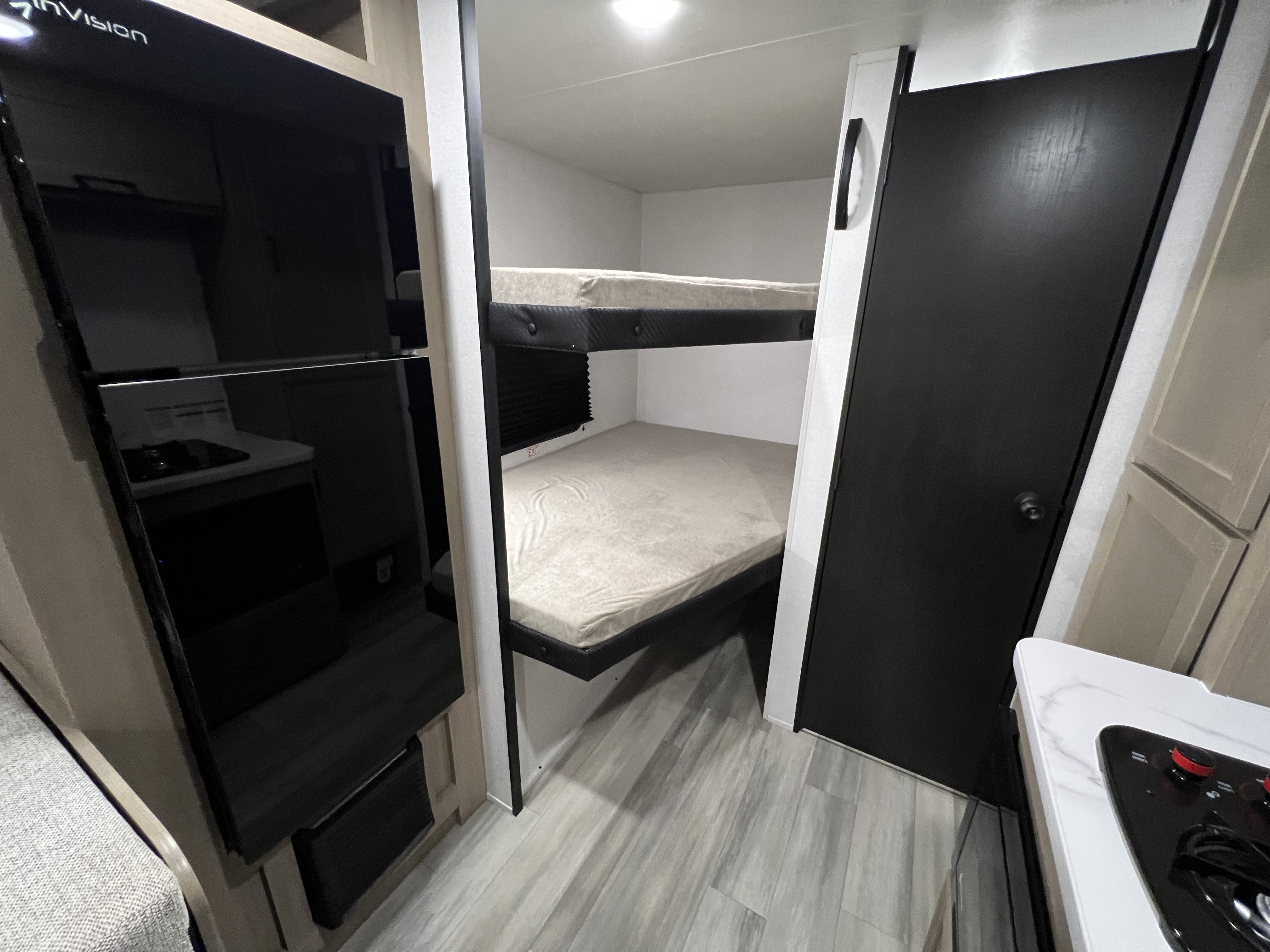 2027 Heartland Prowler Lynx 2500BH - Image 20