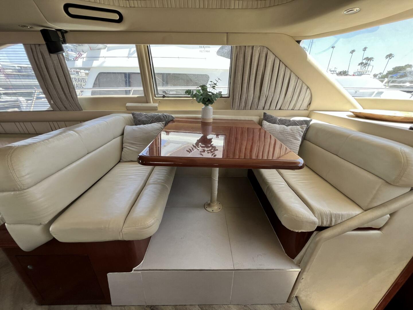 2002 Sea Ray 560 Sedan Cruiser - Image 28