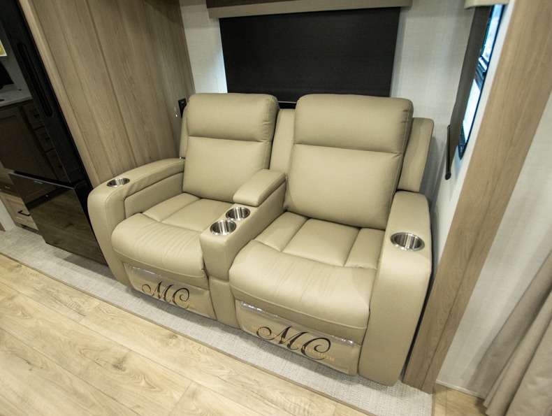 2026 Forest River Rockwood Mini Lite 2522FB - Image 6