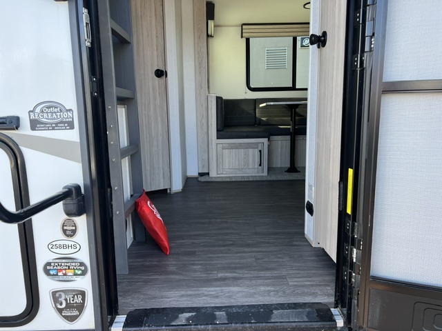 2022 Cruiser RV Shadow Cruiser SC258BHS - Image 13