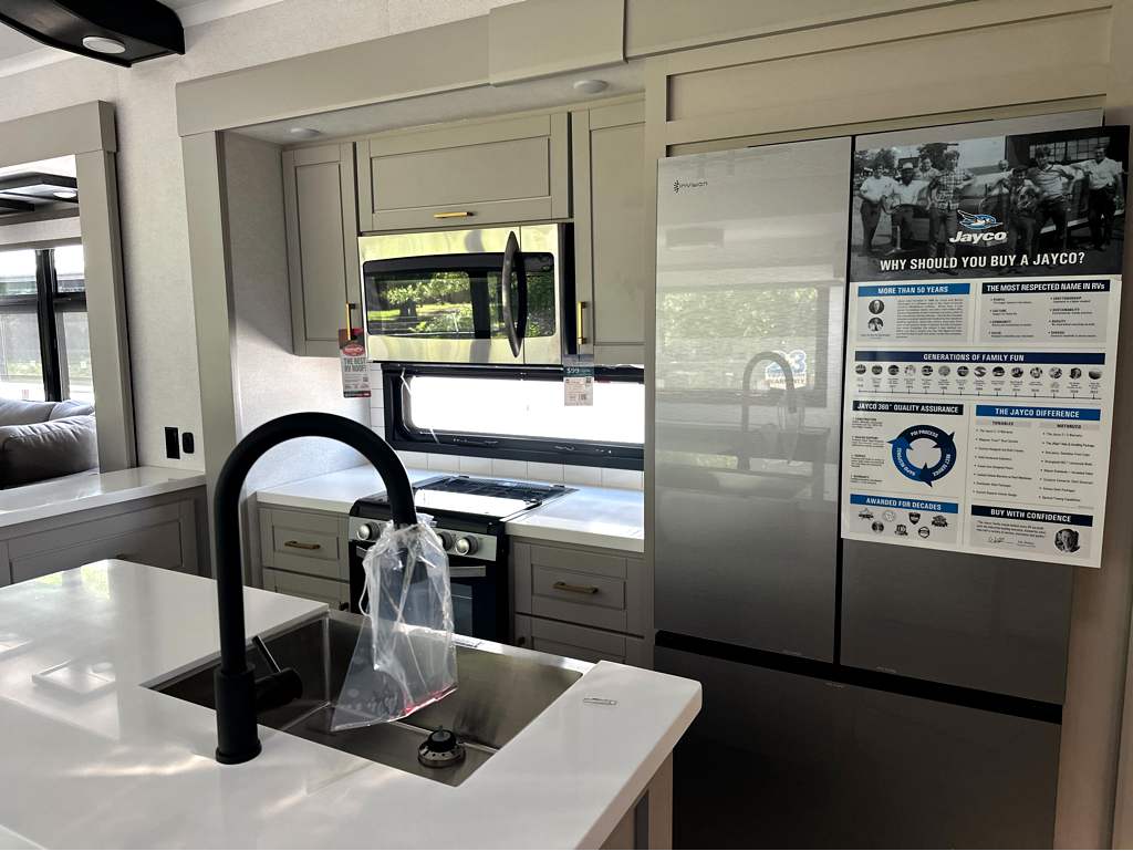 2027 JAYCO NORTH POINT 381CKRE - Image 11