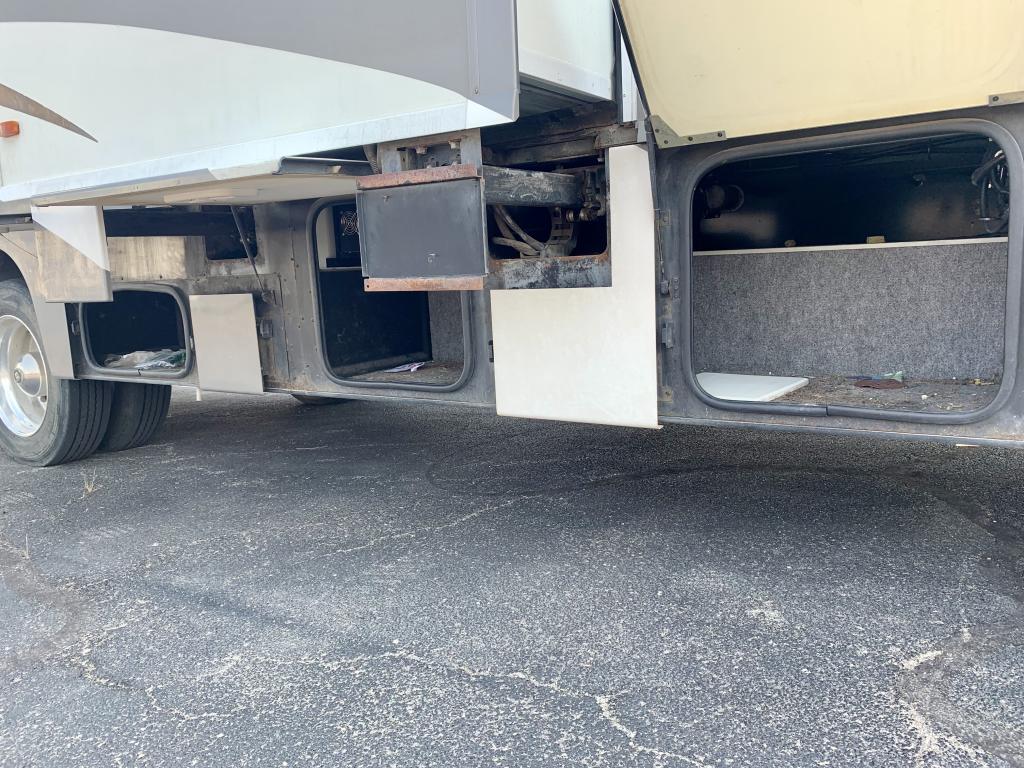 2007 WINNEBAGO VOYAGE 35A FORD - Image 46