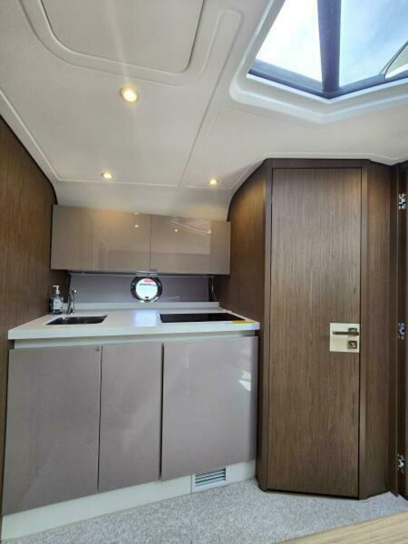 2019 Beneteau Gran Turismo 40 - Image 20