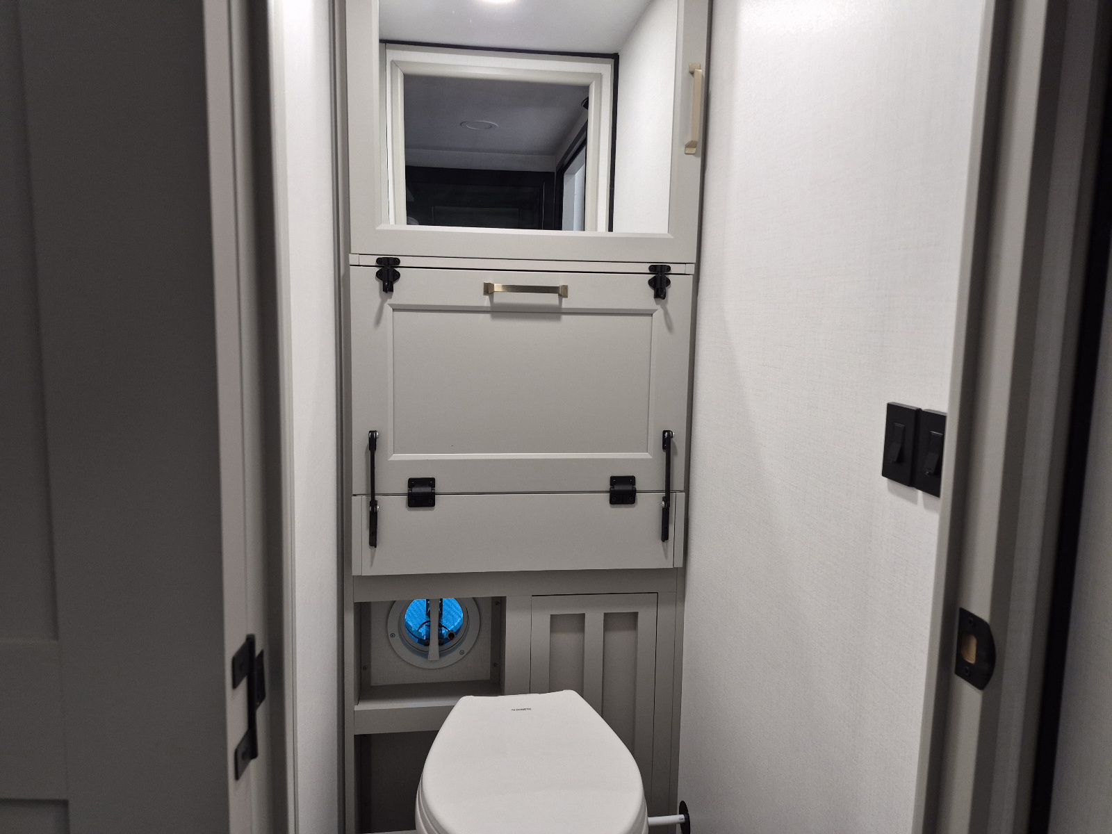 2027 Brinkley RV Model G 4120 - Image 12