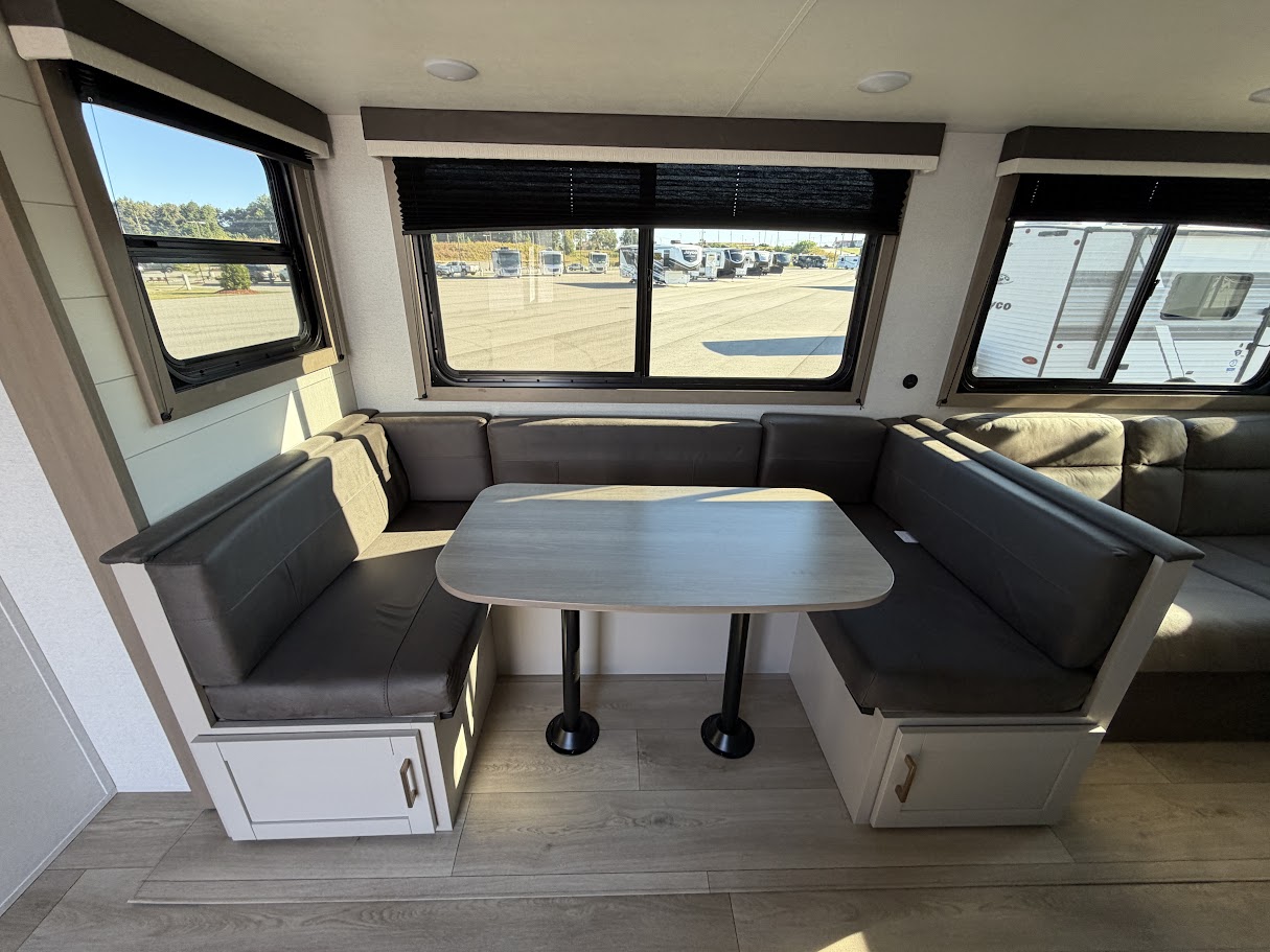 2027 JAYCO JAY FLIGHT 295TBS - Image 27