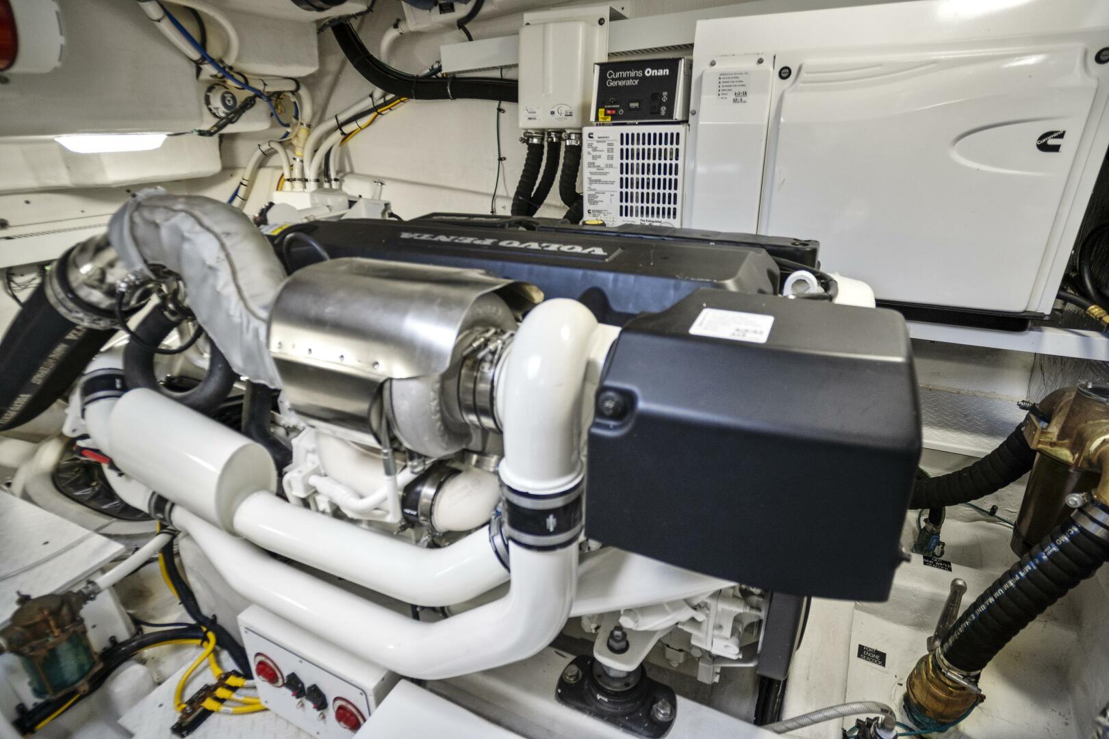 2019 Cruisers Yachts 54 Cantius - Image 50