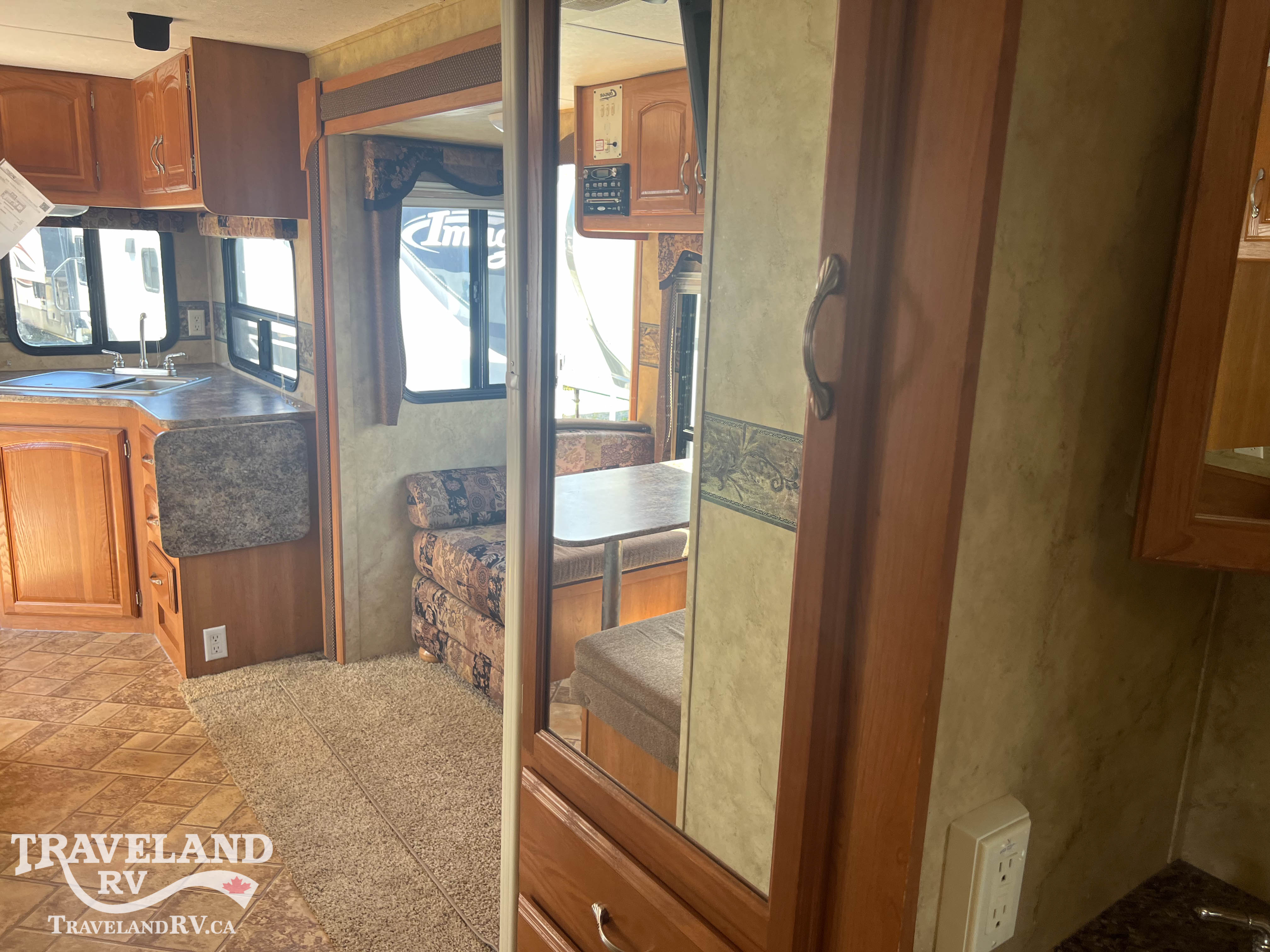 2009 Keystone Cougar 243RKS (West Coast) - Image 26