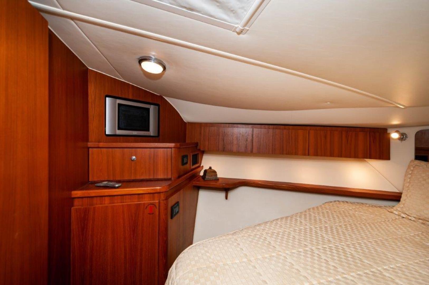 2003 Tiara Yachts 4200 Open - Image 14