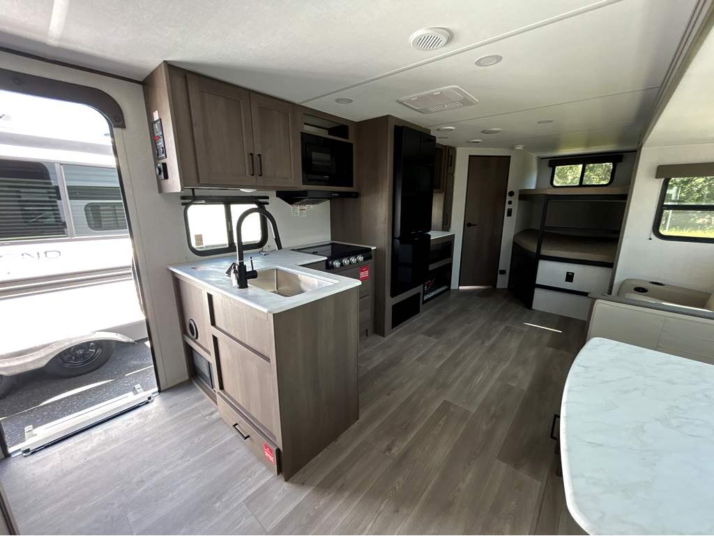 2026 GRAND DESIGN TRANSCEND 27DBX - Image 14