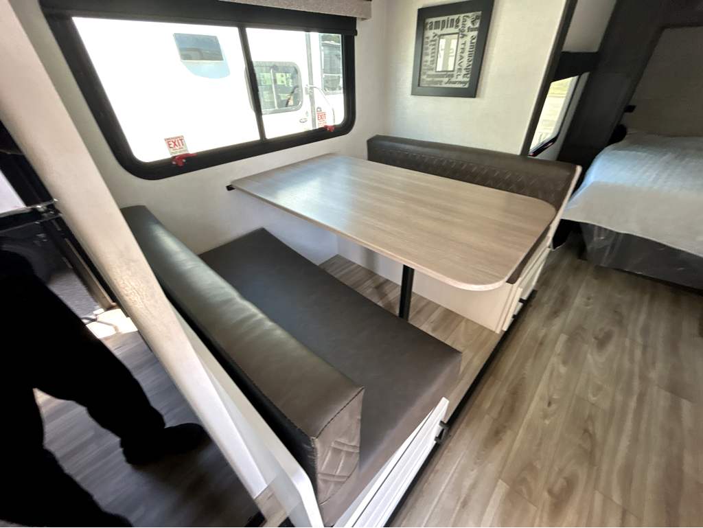 2026 VENTURE RV SPORTTREK STINGER 181VRK - Image 12