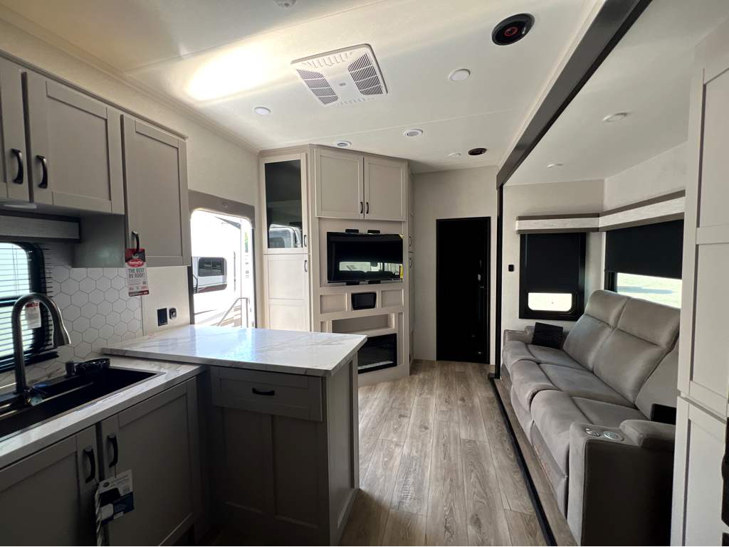 2026 JAYCO SEISMIC 359 - Image 6