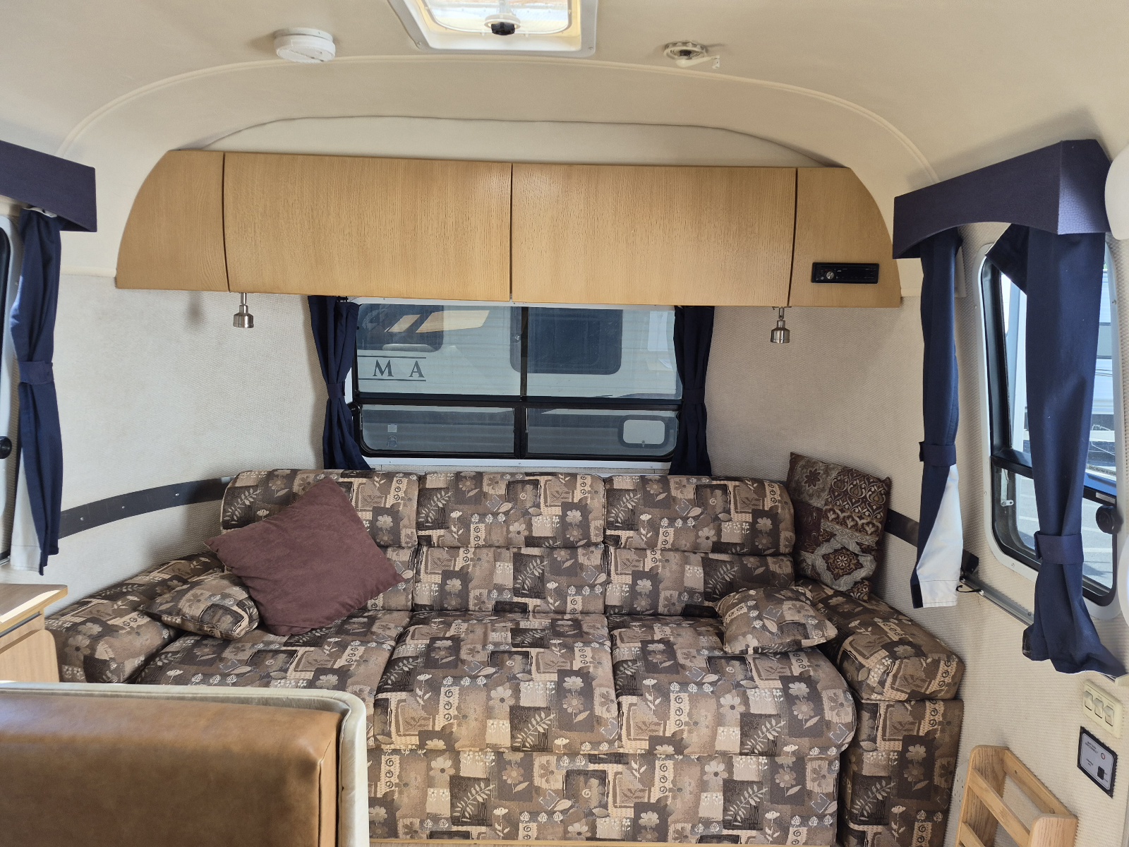 2006 Airstream Safari 25SS - Image 25