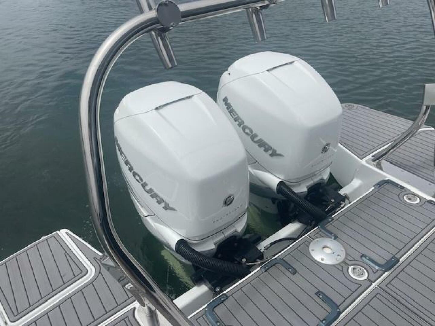 2022 Beneteau 32 Gran Turismo - Image 28