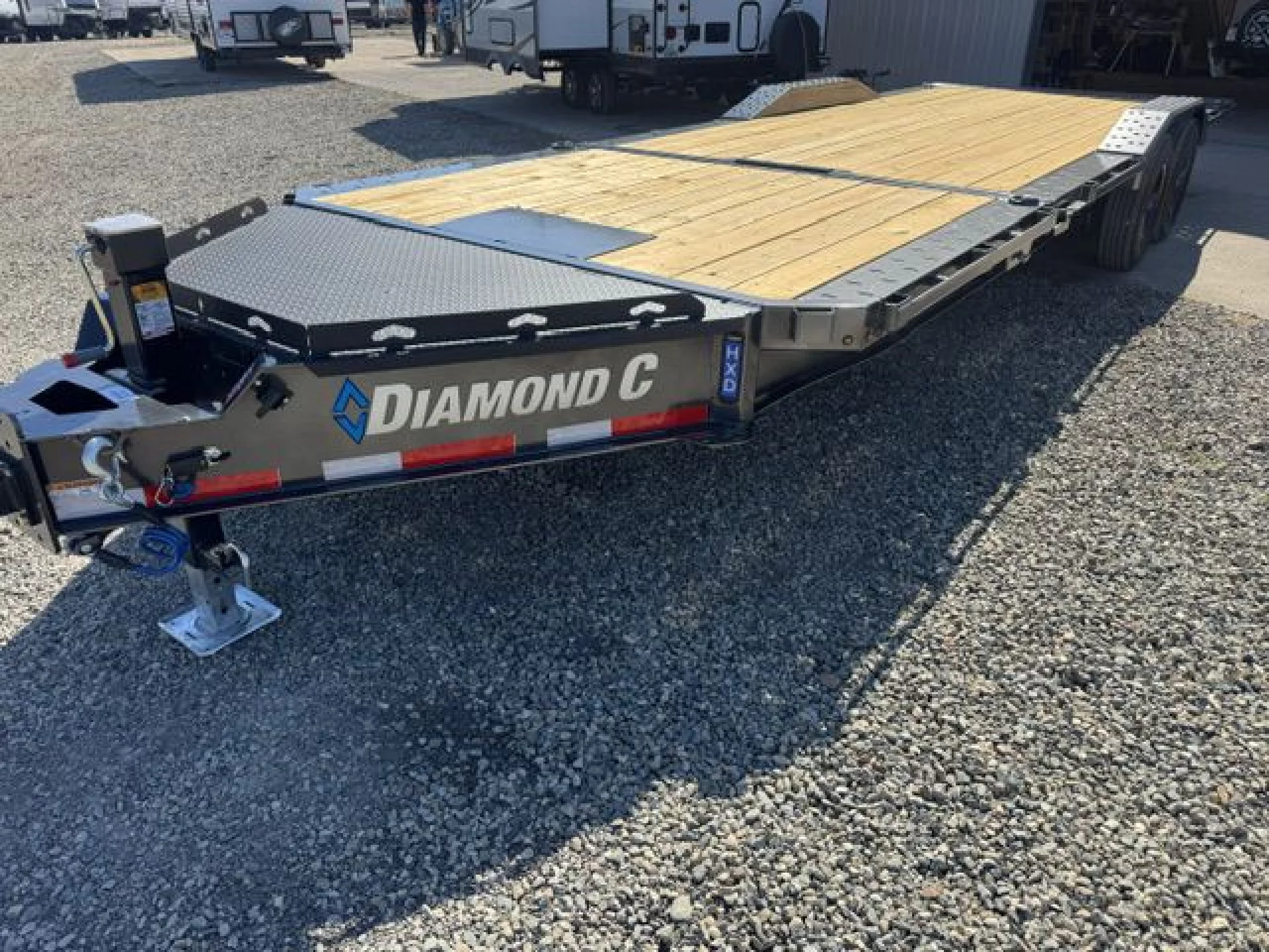 2027 DIAMOND C TRAILERS DIAMOND C HXD 208 L24X102 - Image 3