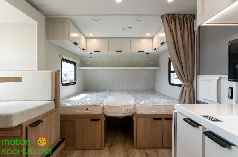 2027 Winnebago Micro Minnie 2200TBH - Image 25
