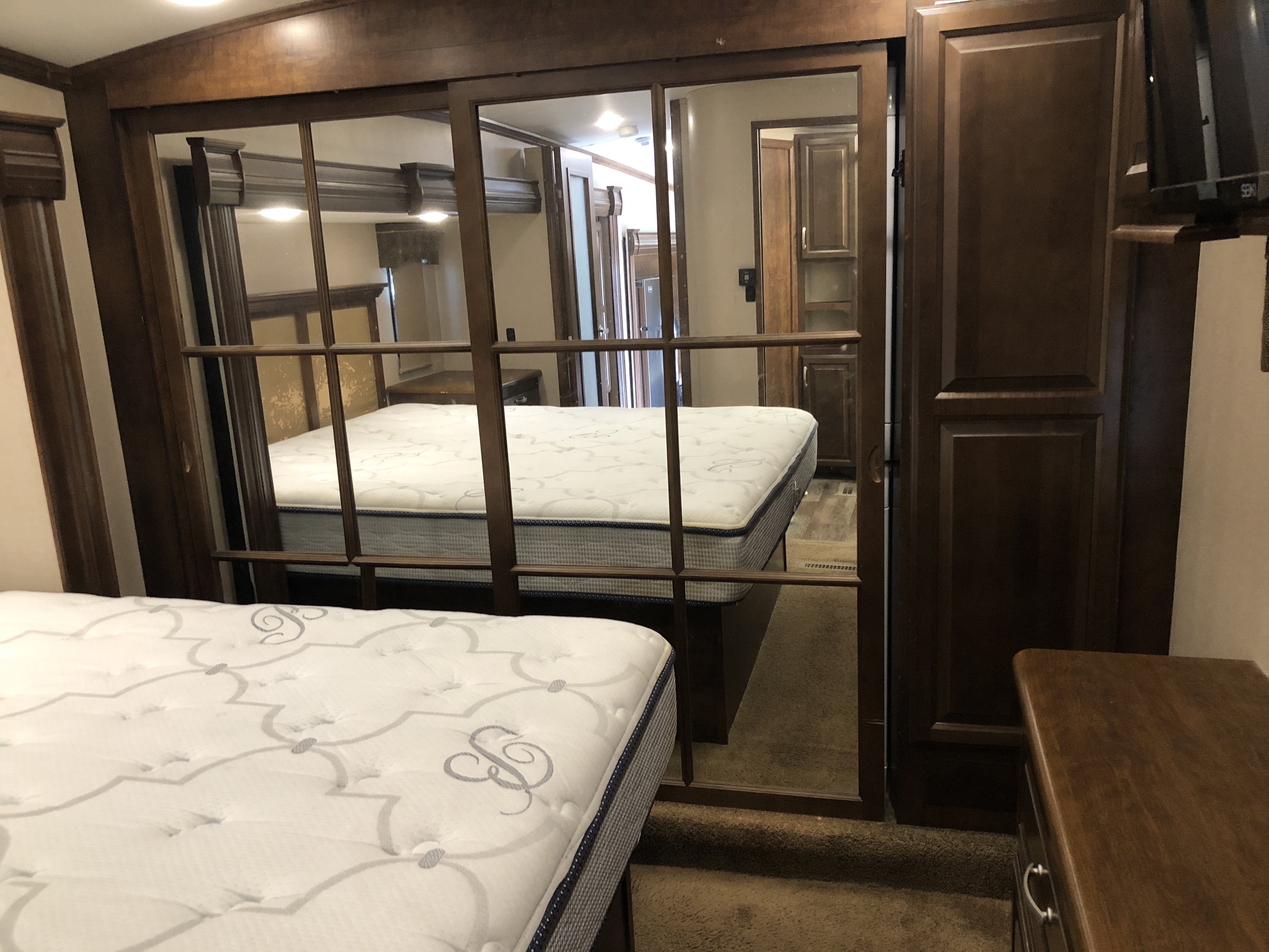 2016 Forest River Cardinal 3850RL - Image 23