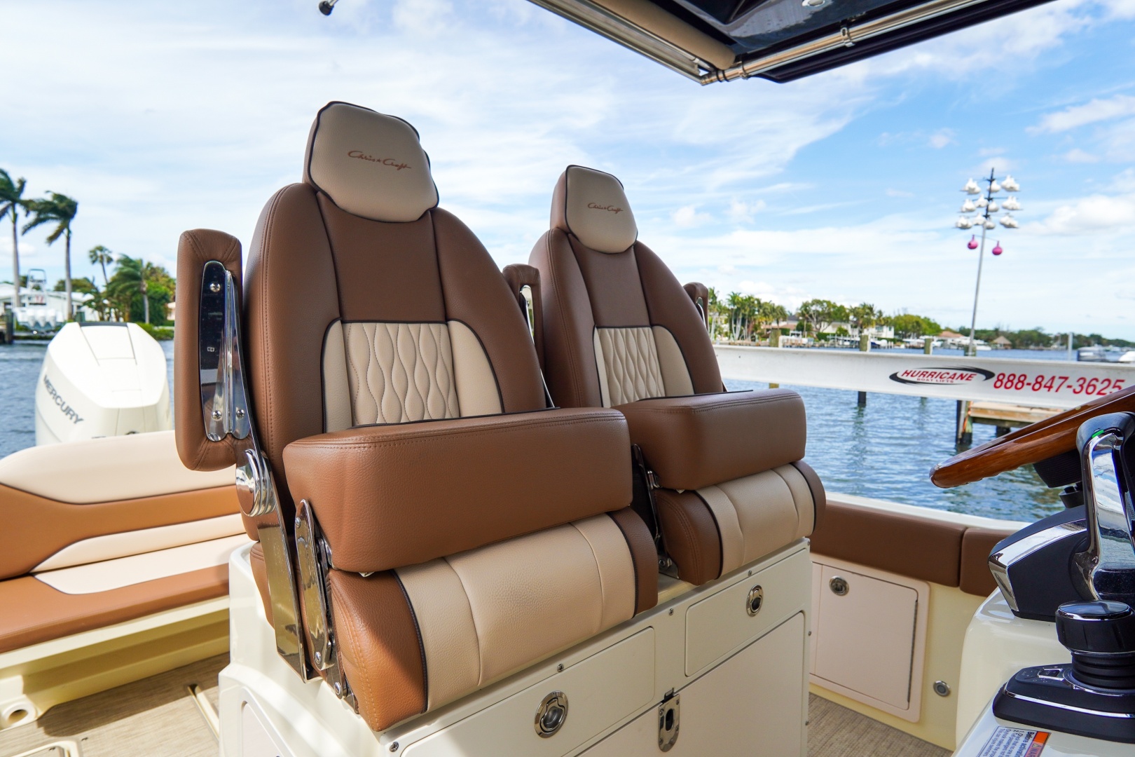 2026 Chris-Craft 31 Catalina - Image 8