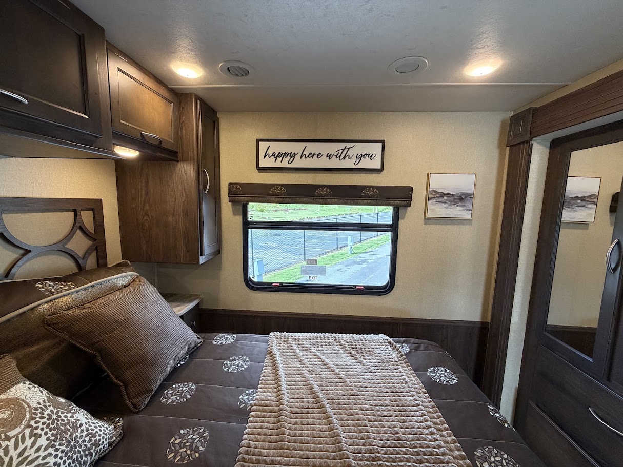 2019 COACHMEN PURSUIT 31BH - Image 41
