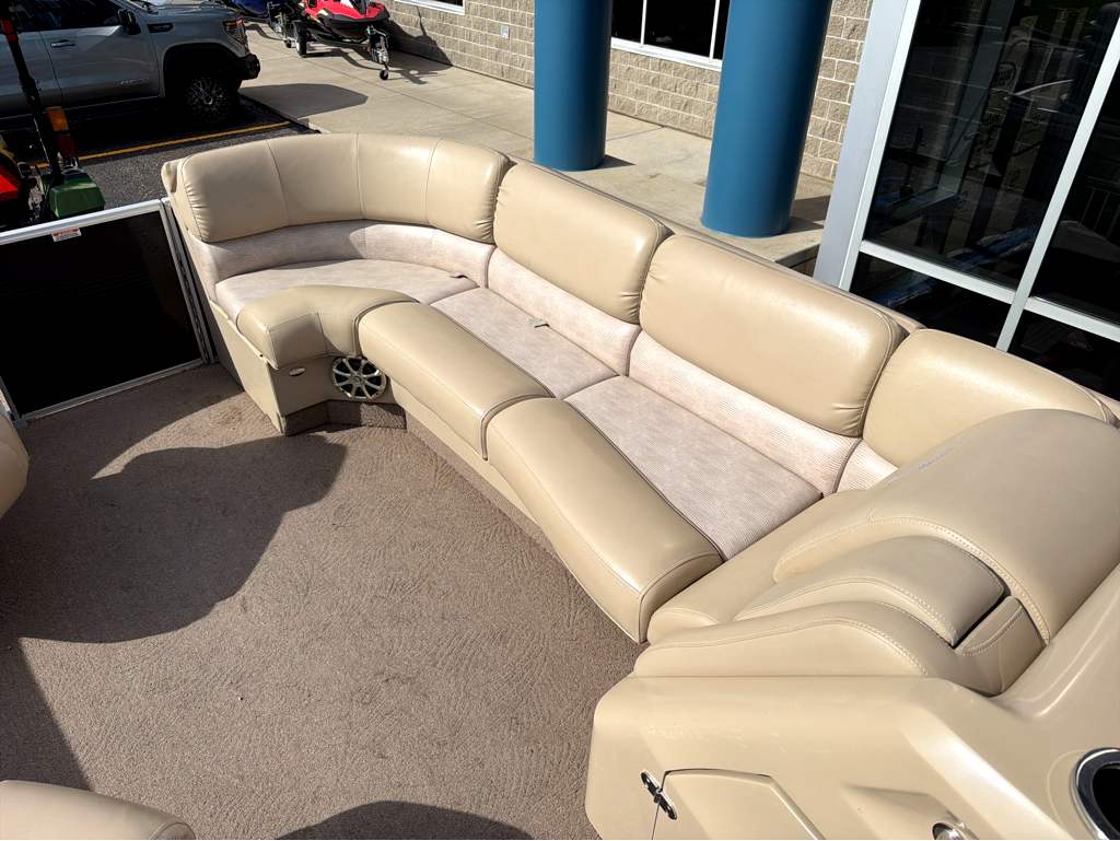 2013 Bennington 2275RL - Image 12