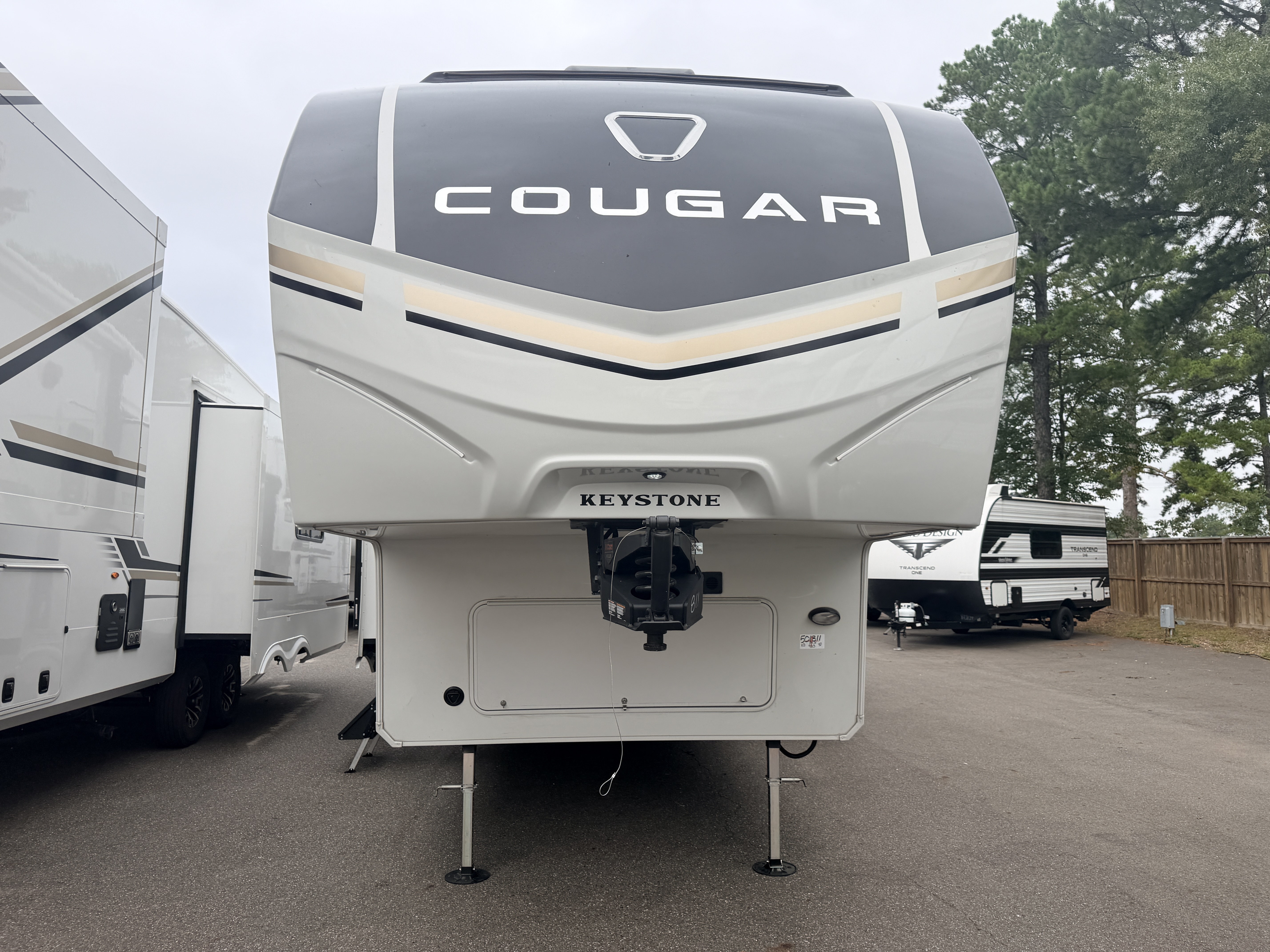 2027 Keystone COUGAR HALF TON 26RKE - Image 2