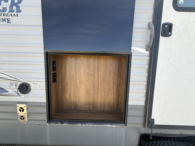2018 Gulf Stream Innsbruck 276BHS - Image 5