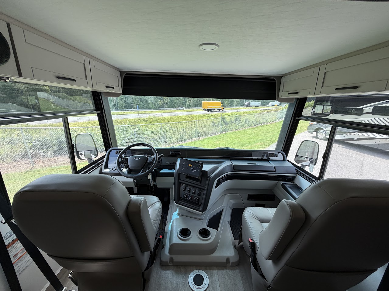 2027 JAYCO PRECEPT 36C - Image 10