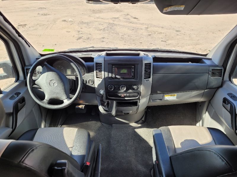 2014 Renegade Villagio 25RBS - Image 3