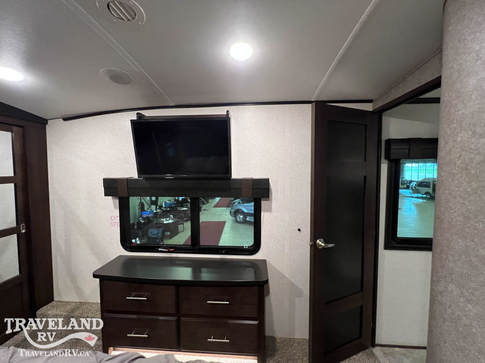2018 JAYCO NORTH POINT 317RLOK - Image 19