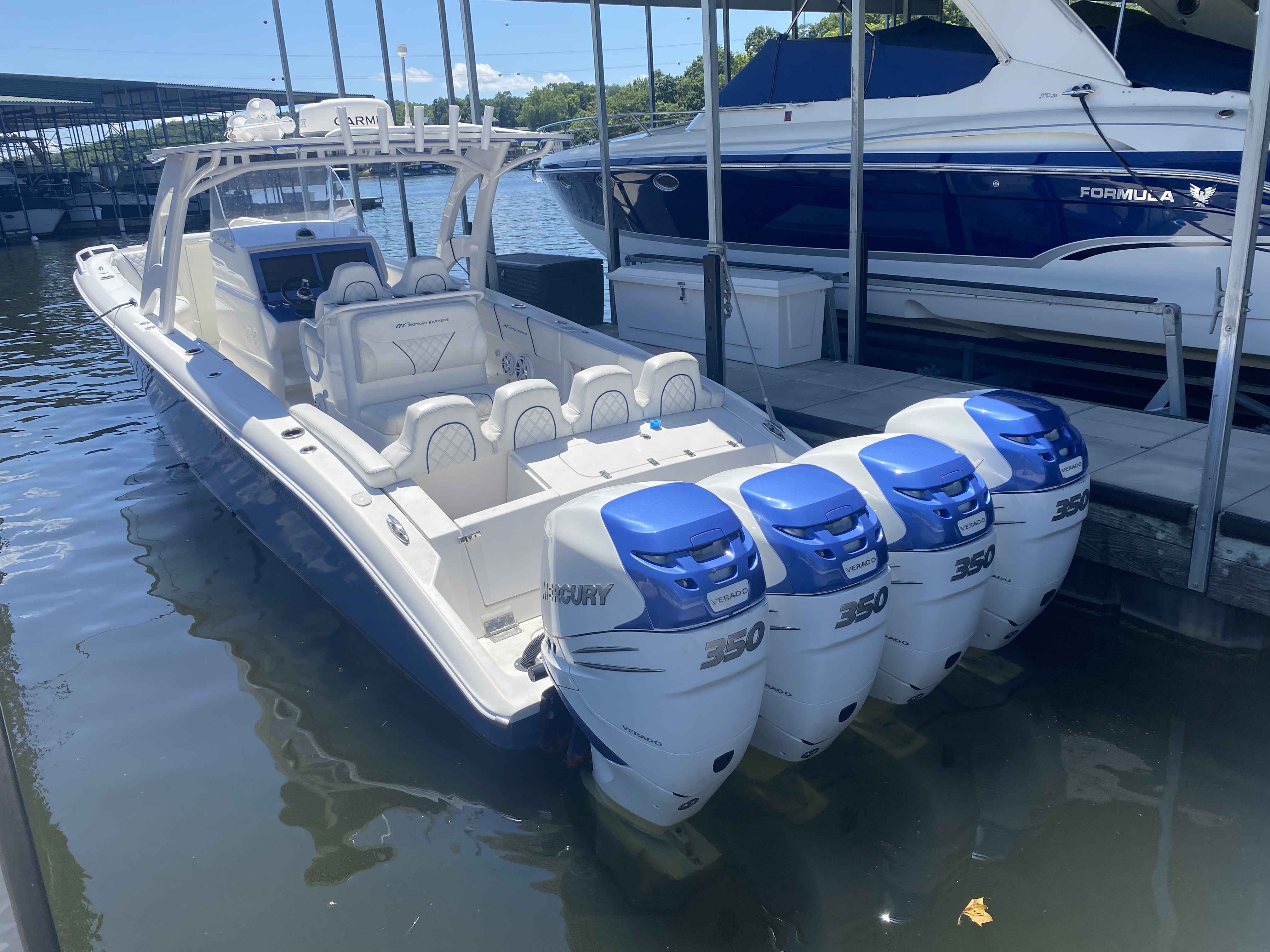 2017 Midnight Express 39 Cuddy  - Image 26