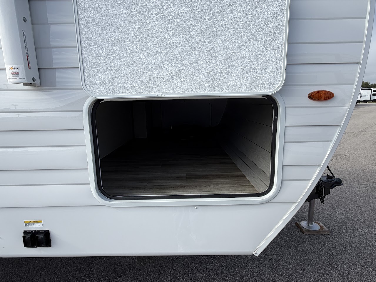 2027 VENTURE RV SIENNA 281VQB - Image 6
