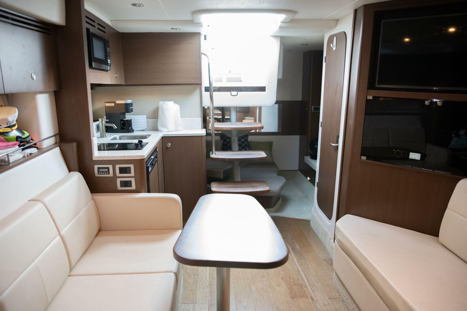 2016 Sea Ray Sundancer 350 - Image 95