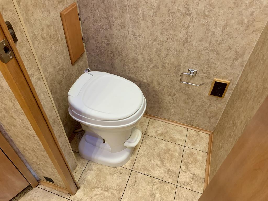 2007 WINNEBAGO VOYAGE 35A FORD - Image 35