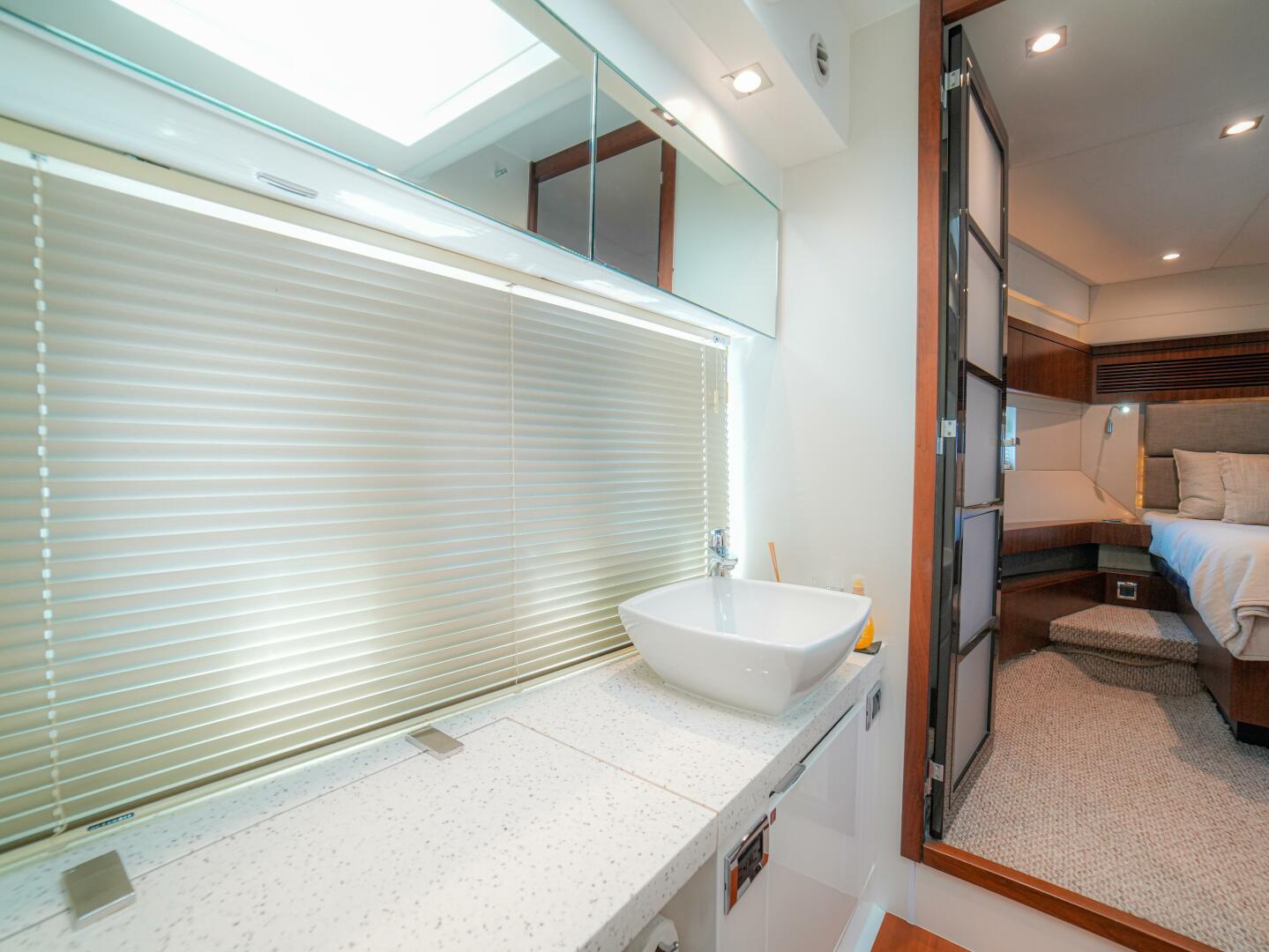 2014 Fairline 50 - Image 36