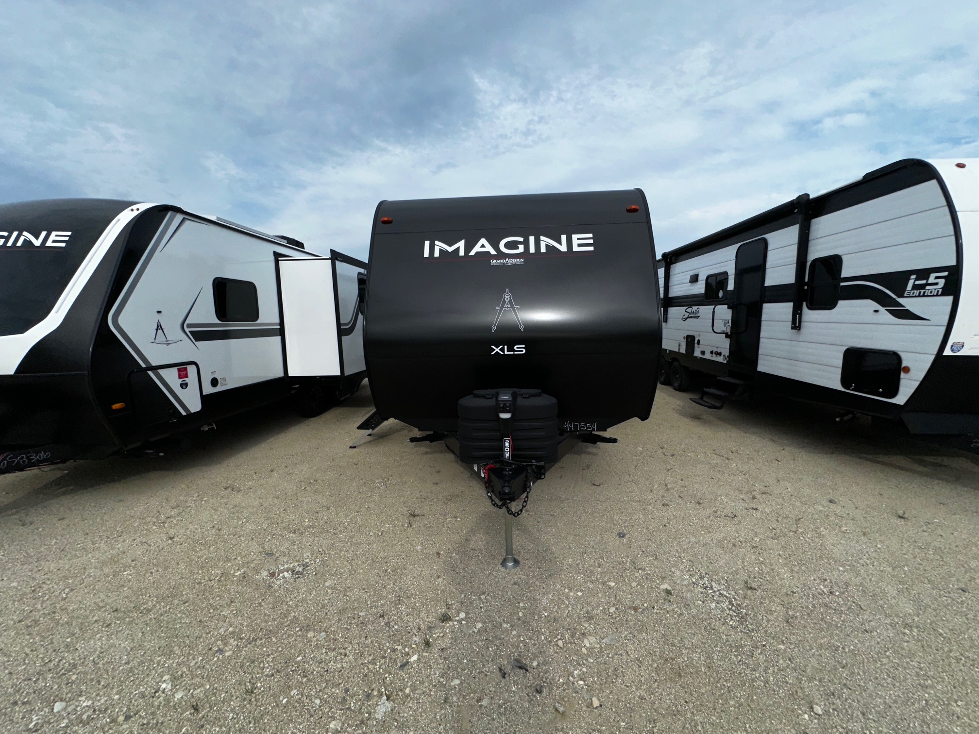 2027 Grand Design Imagine XLS 25DBE - Image 6