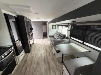 2027 VENTURE RV SIENNA 311VDB - Image 24