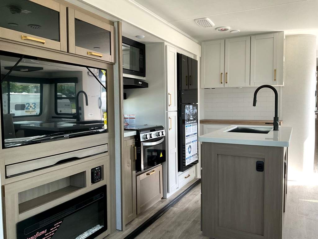 2027 JAYCO Eagle 294CKBS - Image 8