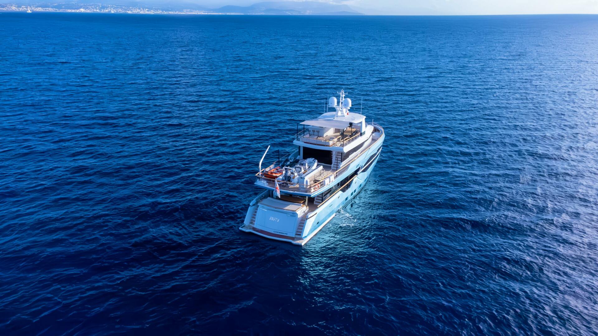 2025 Numarine Numarine 32XP - Image 5