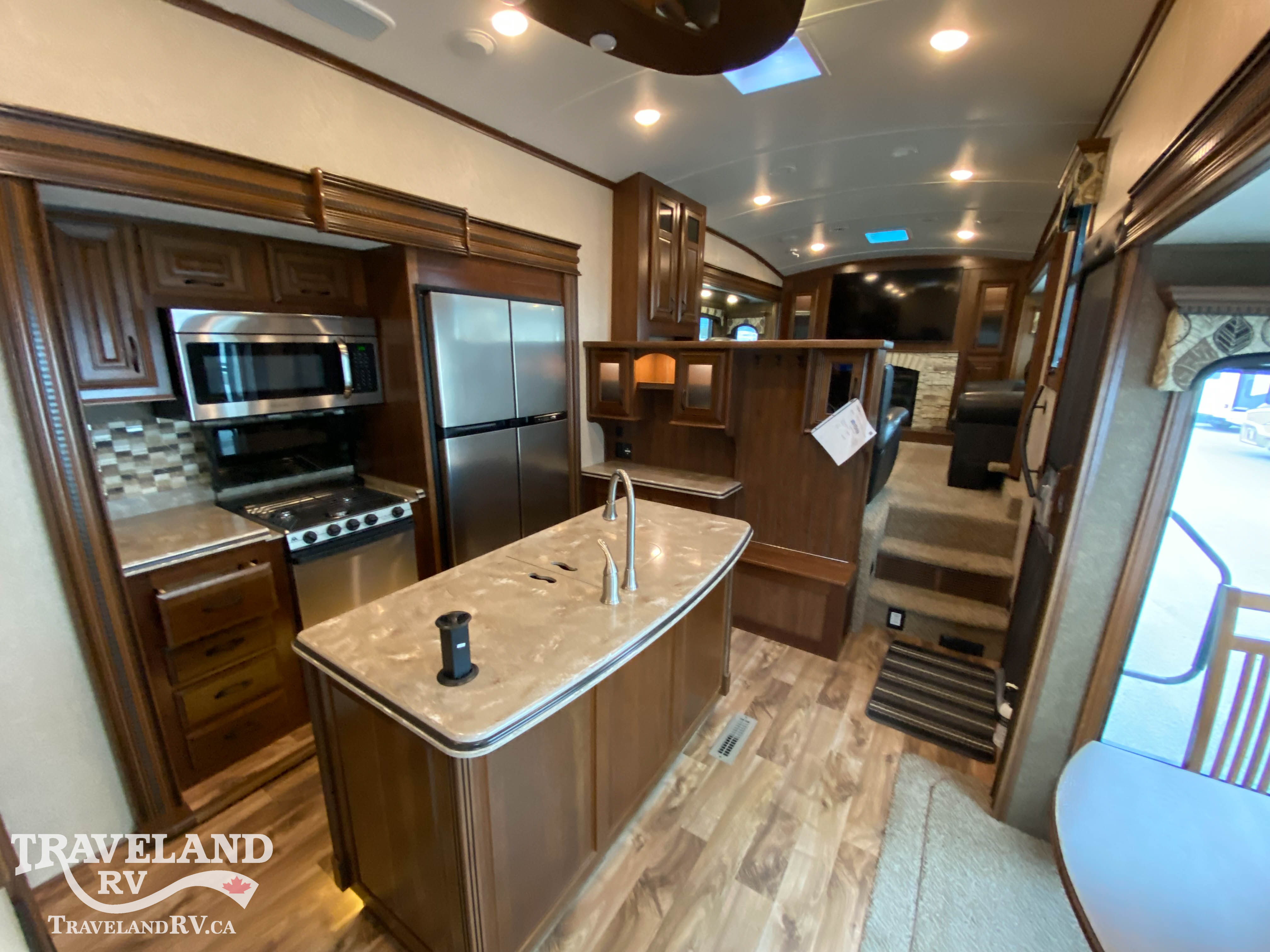 2016 Jayco Pinnacle 38FLSA - Image 3