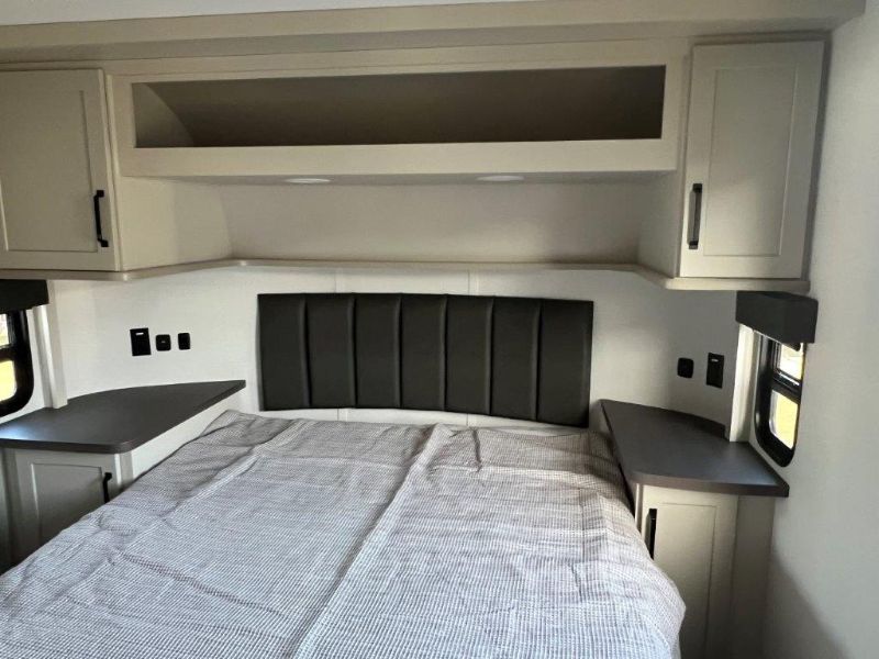 2026 Grand Design Momentum G-Class Fifth Wheel 394G - Image 15